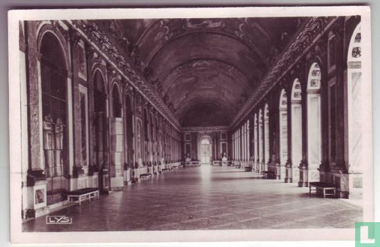235 - Versailles - Le Palais - La Galerie des Glaces
