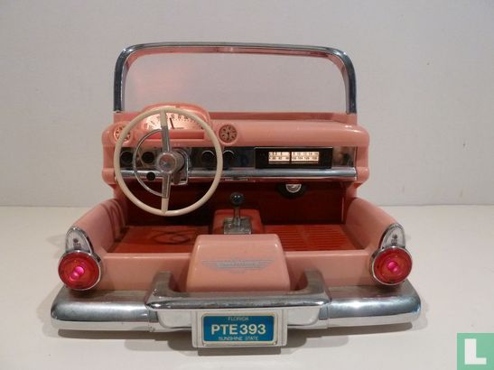 Classic car radio