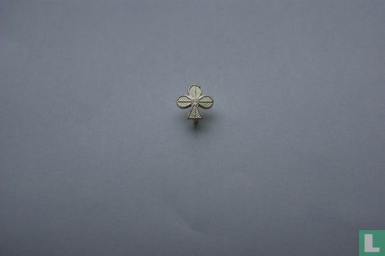 Three-leaf clover