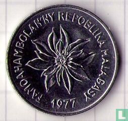 Madagaskar 2 francs 1977 - Afbeelding 1