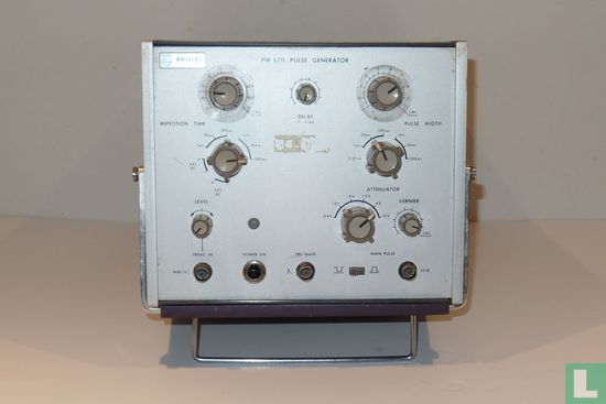 PM5711 Pulse Generator - Bild 1