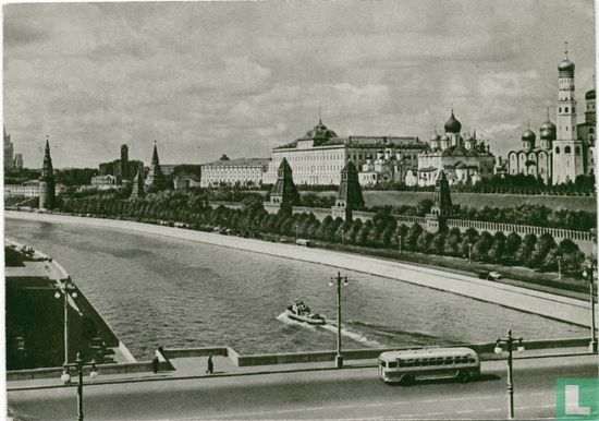 Kremlin en rivier Moskva (3) - Image 1