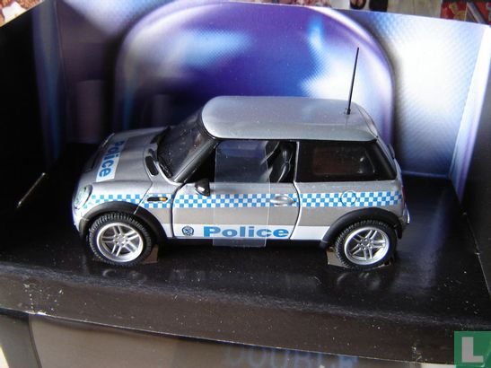 Mini Cooper 'Police' - Image 3