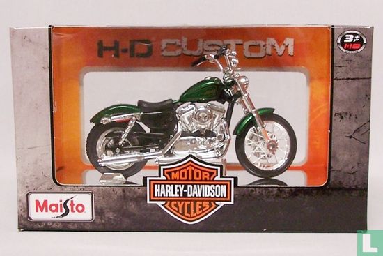 Harley-Davidson XL1200V Seventy Two - Image 1