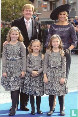 ZM Koning Willem-Alexander, HM Koningin Máxima, HKH Prinses Amalia, HKH Prinses Alexia, HKH Prinses Ariane - Afbeelding 1