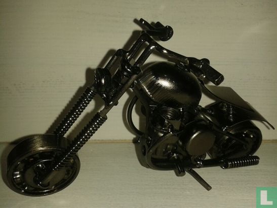 Gerecyclede Zwarte Harley Davidson - Image 1