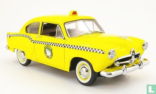 Kaiser Henry J Yellow Taxi LE 1951