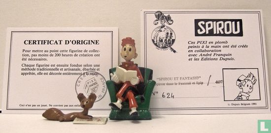 Spirou sitting in an armchair and spip - Image 1