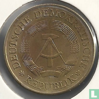 DDR 20 Pfennig 1986 - Bild 2