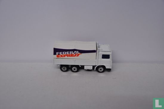 Volvo Tilt truck 'Federal Express’