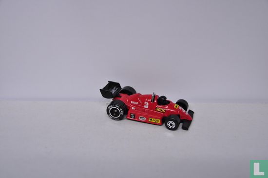 F1 racer Pirelli'