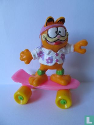 Garfield on pink skateboard