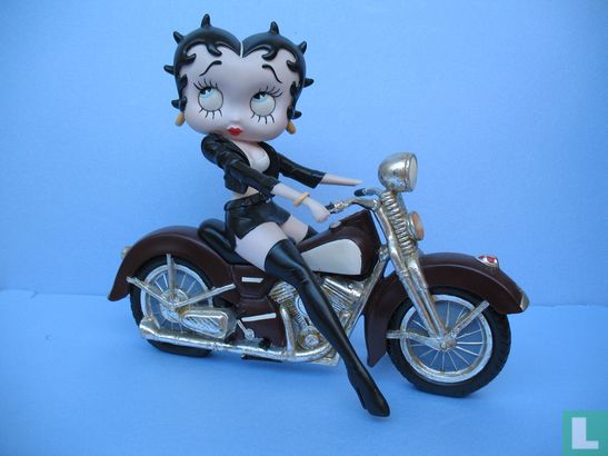 Betty Boop auf Harley Davidson - Bild 1