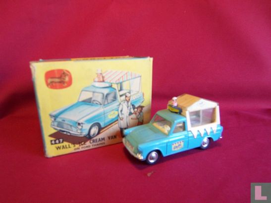 Wall's ice cream van - Image 1