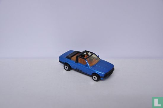 BMW 323i Cabriolet