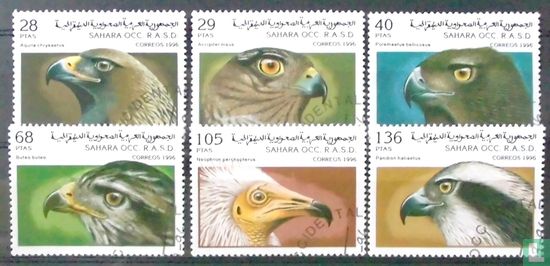 Mon Blog Timbré: Oiseaux de proie sur série chinoise