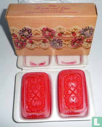 Hearts and lace soap set