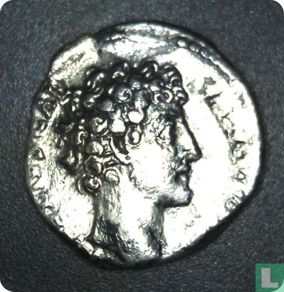 Denier de l'Empire romain, AR, 139-161 AD, Marcus Aurelius comme César sous Antonin le pieux, Rome, 145-146 AD - Image 1