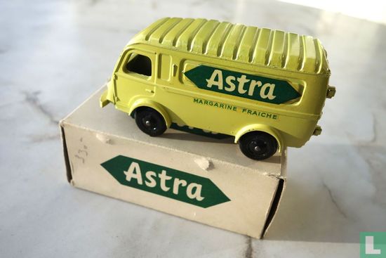 Renault Camionnete 1000 Kgs "Astra" - Image 2