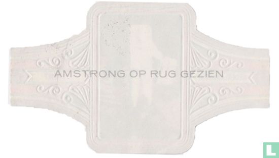 Amstrong on back seen - Image 2