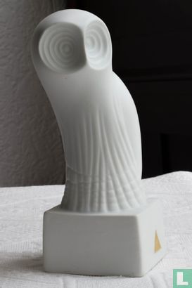 Royal Dux, white porcelain owl - Image 1