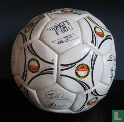 Feyenoord Adidas voetbal met facsimile handtekeningen selectie seizoen 1994-1995 - Afbeelding 2