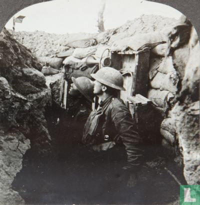 Entrenched Highlanders on the lookout using mirror perioscope - Image 2