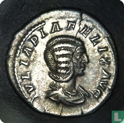 Roman Empire, AR Denarius, 193-217 AD, Julia Domna, wife of Septimius Severus, Rome, 196-211 - Image 1