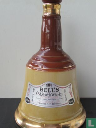 Bell's Old Scotch Whisky in decanter - Image 1