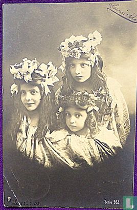Drie Meisjes Met Krans - Afbeelding 1