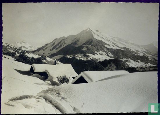 Sneeuwlandschap Berg met Huisjes - Image 1