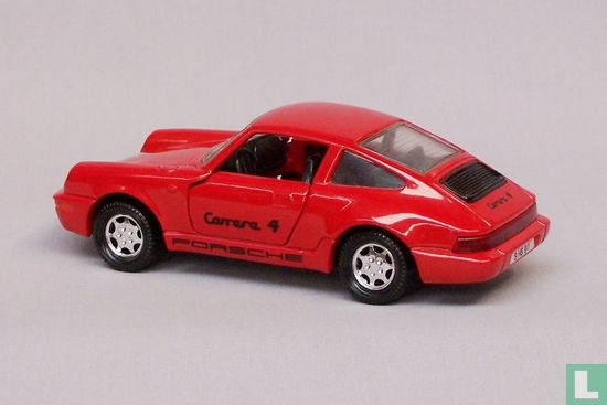 Porsche 911 Carrera 4 - Bild 2