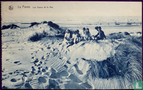 De Panne . De Duinen en de Zee Vrouwen met Kinderen Op het strand - Bild 1