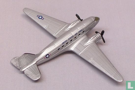Douglas C-47 - Image 2