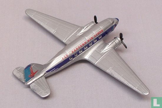 Douglas DC-3 - Image 2