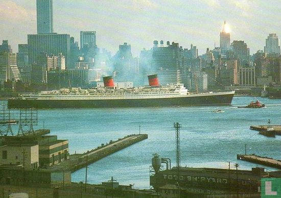 QUEEN ELISABETH - vor der Skyline von New York (1968)