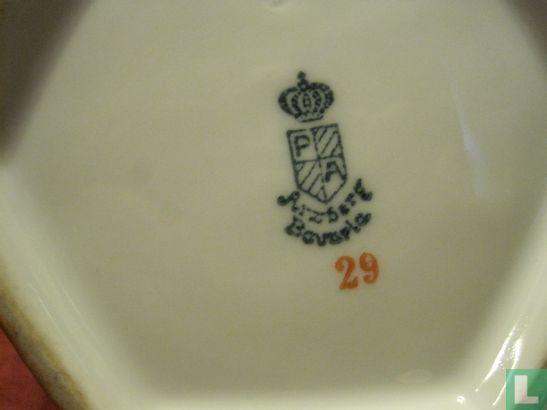 thee-Servies, - Image 2