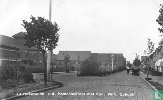 's-Gravenzande. v.d. Kasteelestraat met Kon. Wilh. School. - Bild 1