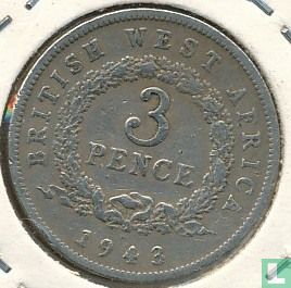 British West Africa 3 pence 1943 (H) - Image 1