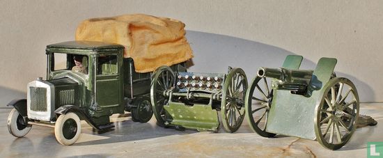 Caterpillar camion couverte avec Royal Canon d'artillerie - Image 3