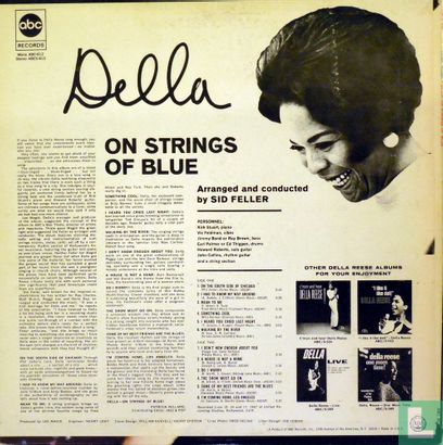 Della on Strings of Blue - Afbeelding 2