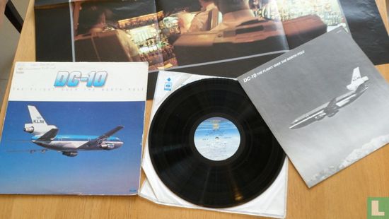 LP KLM DC-10 plus couranten betr. de UIVER - Image 1