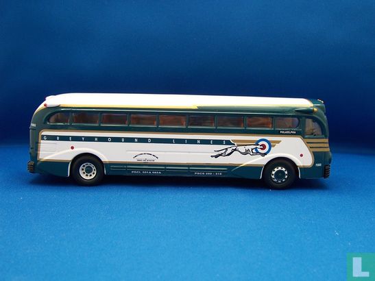 Yellow Coach 743 'Battle of Britain'  - Afbeelding 2