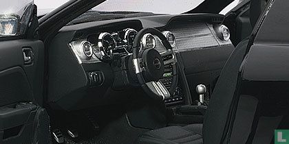 Ford Bullitt Mustang GT - Bild 3
