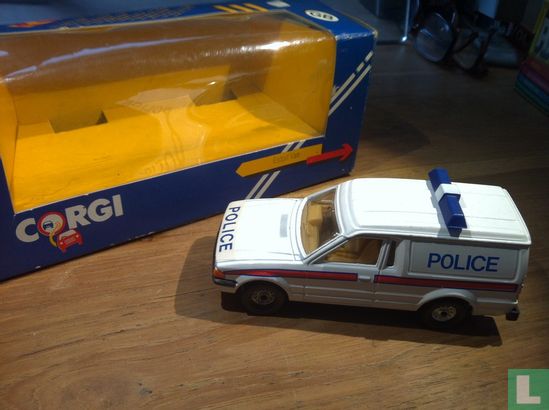 Ford Escort Van ’Police’ - Afbeelding 2