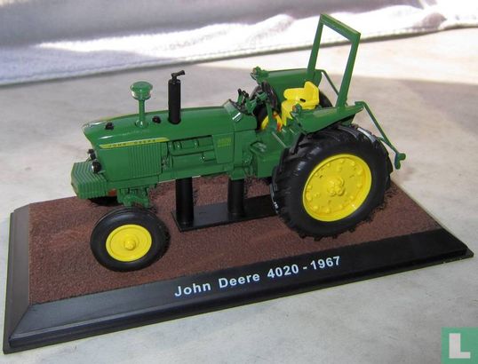 John Deere 4020