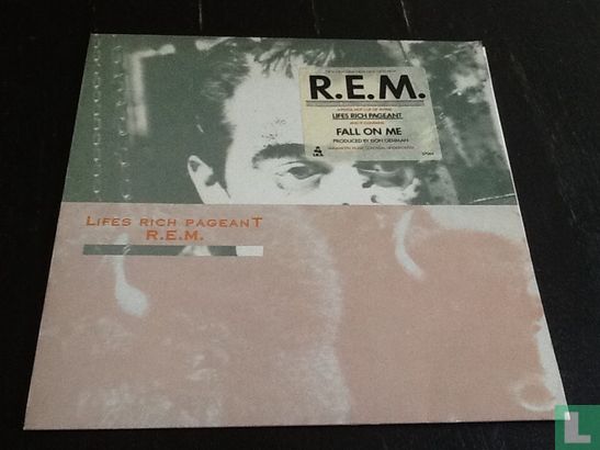 Lifes rich pageant - Afbeelding 1