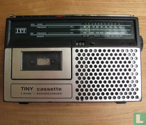 ITT TINY draagbare radio/cassette-recorder - Afbeelding 2