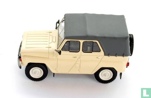UAZ 469 Jeep - Bild 2