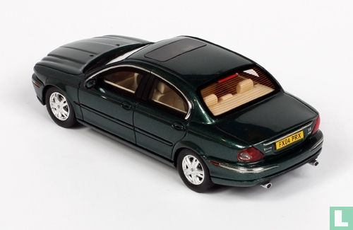 Jaguar X-Type - Bild 3
